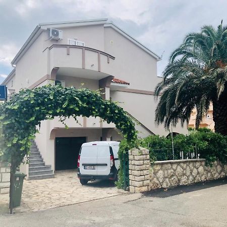 Apartments Palma Novalja Exterior photo