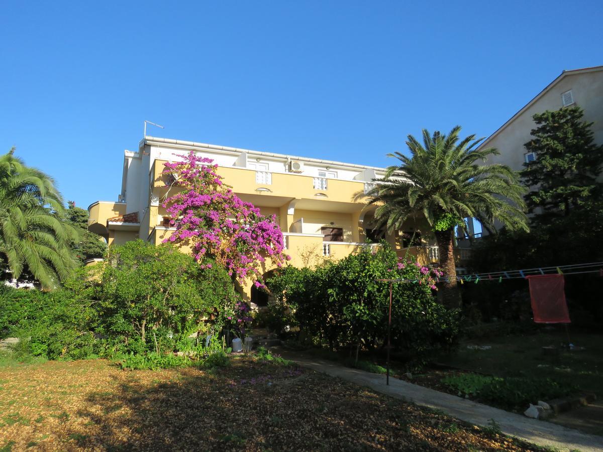Apartments Palma Novalja Exterior photo